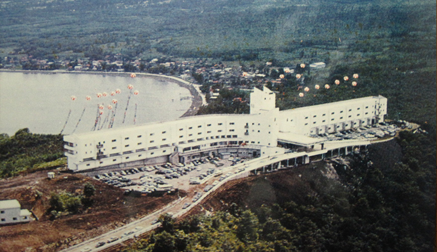 「富士山を見るために建てられた」ホテルマウント富士　1963年～